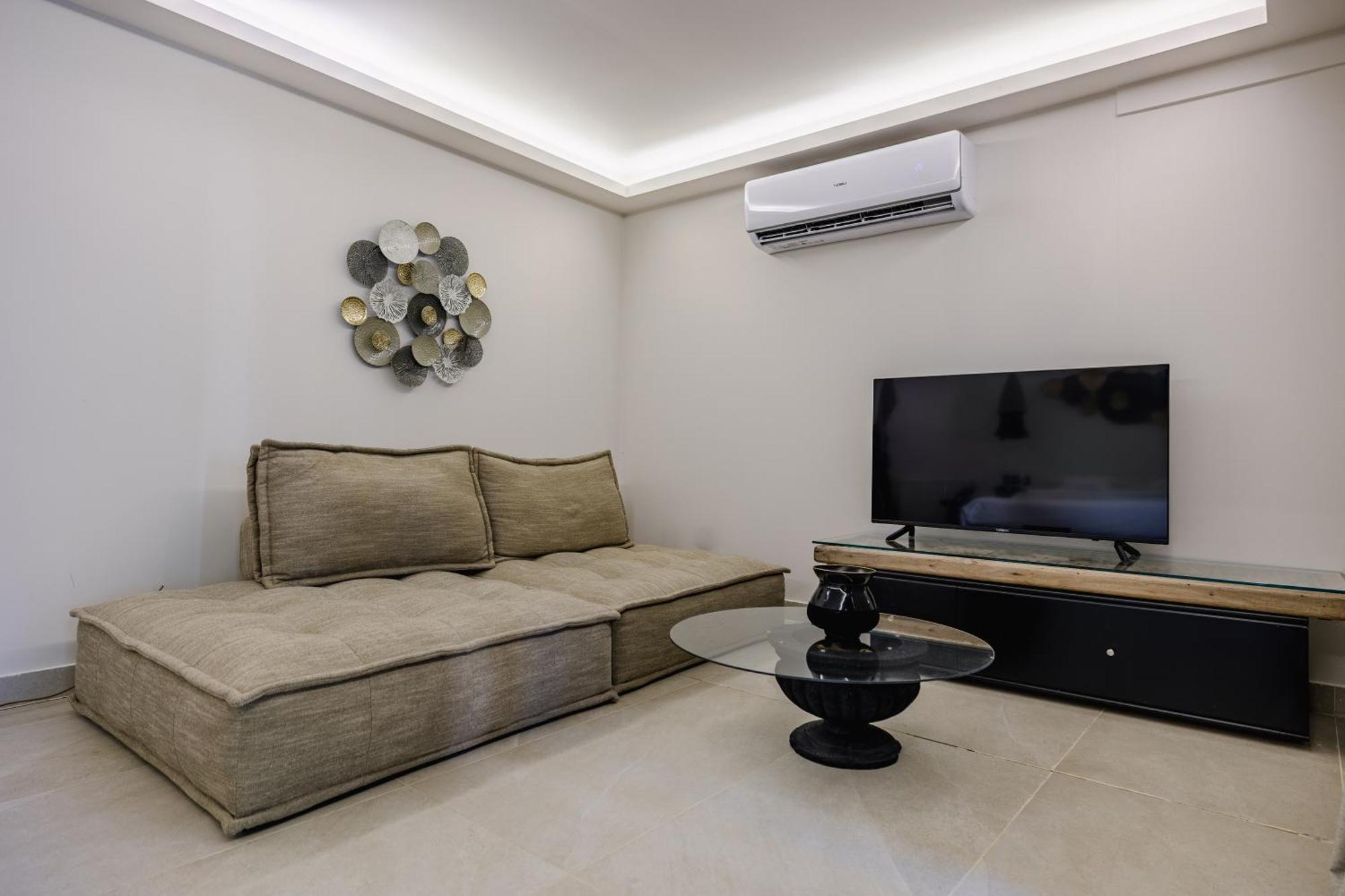 פאליני Mikelina Boutique Hotel מראה חיצוני תמונה